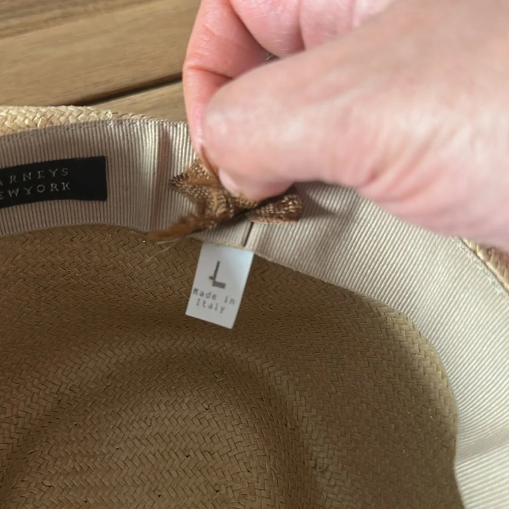 BARNEYS NEW YORK STRAW HAT